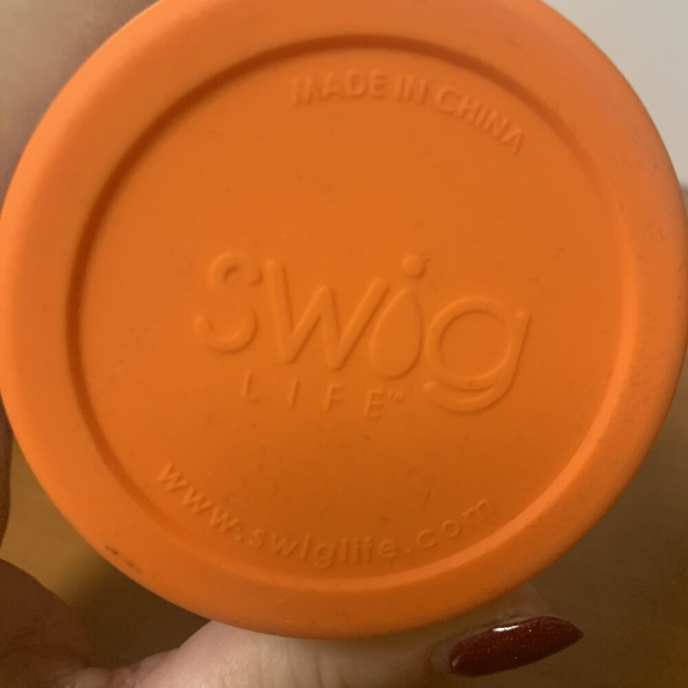 Tennessee Volunteers Swig 40oz Mega Mug “Saturday’s In Knoxville” - Picture 5 of 8